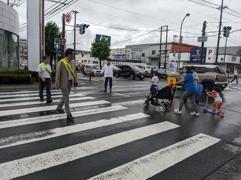 夏の早朝一斉街頭指導1