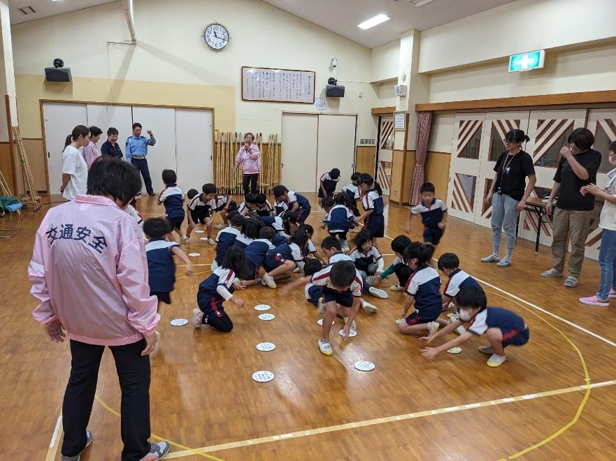 10月交通安全ふれあい教室01