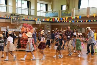 ブラジル文化に触れるトゥカーノ集会（武生西小学校）