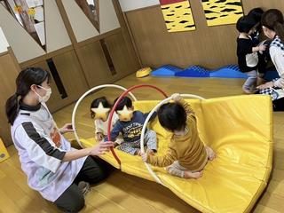 マットとフープ