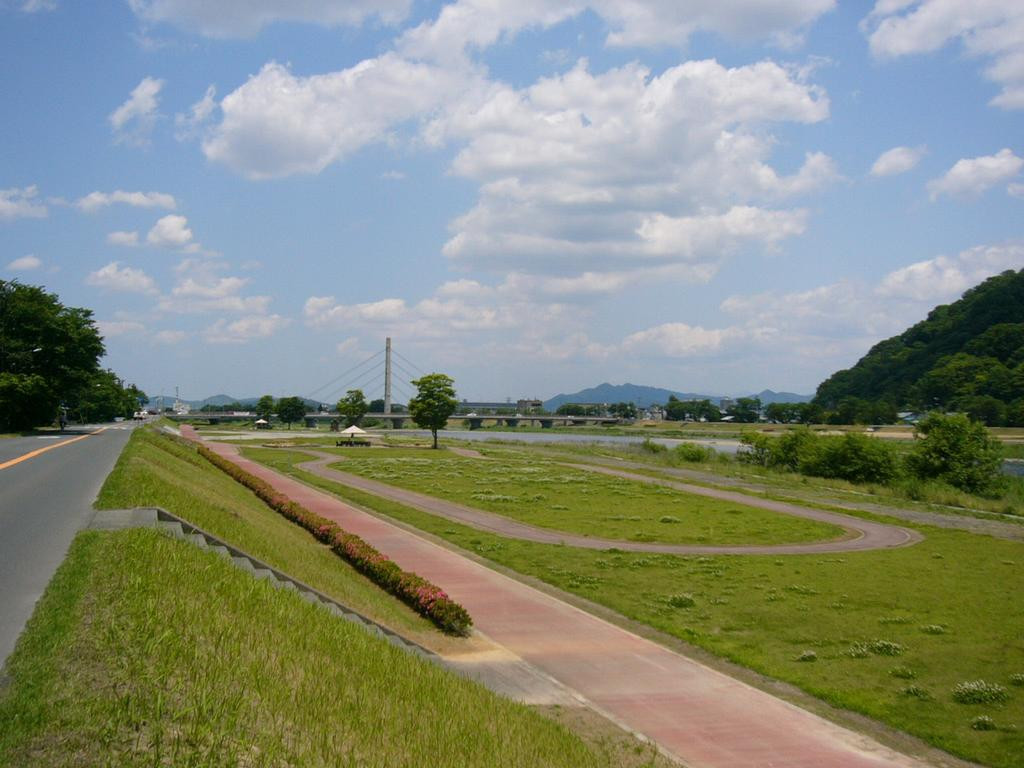 日野川河川緑地公園